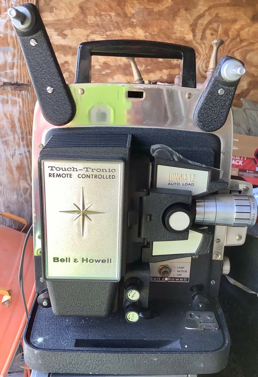VINTAGE BELL & HOWELL LUMINA 1.2 AUTO LOAD  8mm FILM PROJECTOR