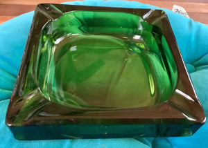 Vtg  BIG chunky Mid Century Modern GREEN SQUARE Glass Cigar Ashtray 6"x 6" x 2”