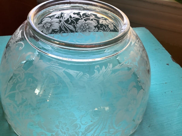 Vtg antique VICTORIAN ETCHED GLASS SHADE  GAS Kerosene OIL BANQUET LAMP globe