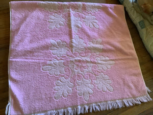 Vtg Mod Cannon  Body Bath Towel Pink  Fringe Retro mid century mcm USA