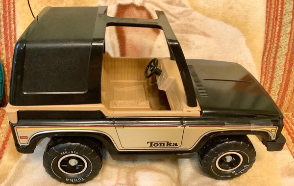 Vintage 1970s Tonka MR-970 4x4 Bronco Metal Truck jeep vehicle