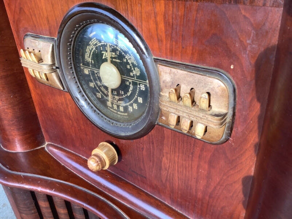Vintage antique Zenith Floor Console tube radio Wood wooden shortwave