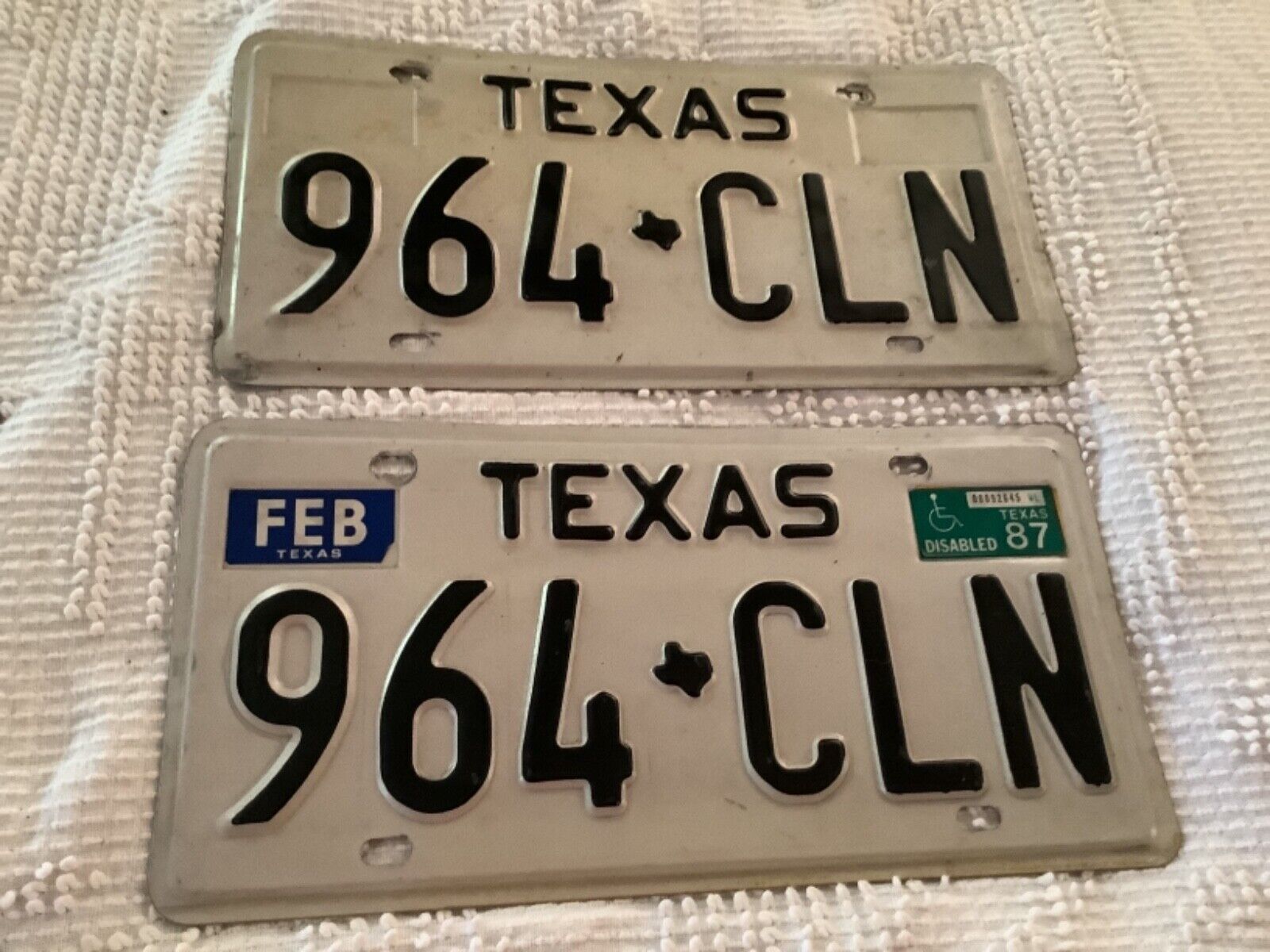 Vintage 1987 1980’s Texas License Plates matching pair 964 cln