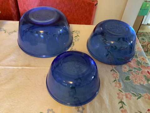 Vintage Cobalt Blue Anchor Hocking Ovenware Nesting Bowls 3 Piece 2.5-1.5-1.0 Q