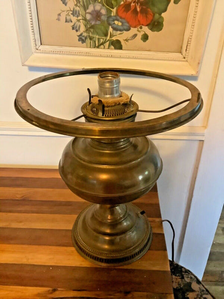 VTG Brass RAYO OIL KEROSENE oil   LAMP LANTERN Metal Base  Antique