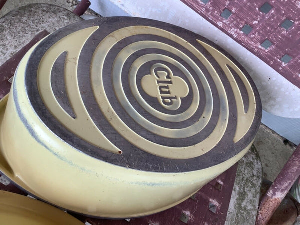 Vintage CLUB Aluminum Oval Yellow Enamel  Roaster Dutch Oven