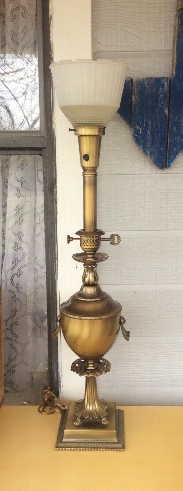 Vintage  Brass Handle Trophy Urn Table  desk Lamp National shade globe