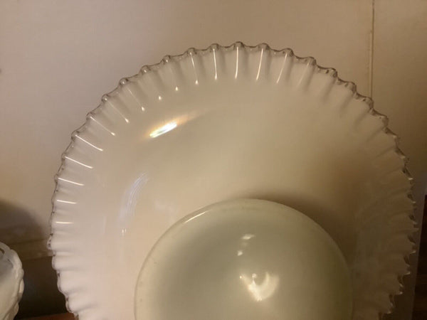 Vtg silver crest  Fenton Milk Glass  Pedestal Round Cake Serving Plate 13”