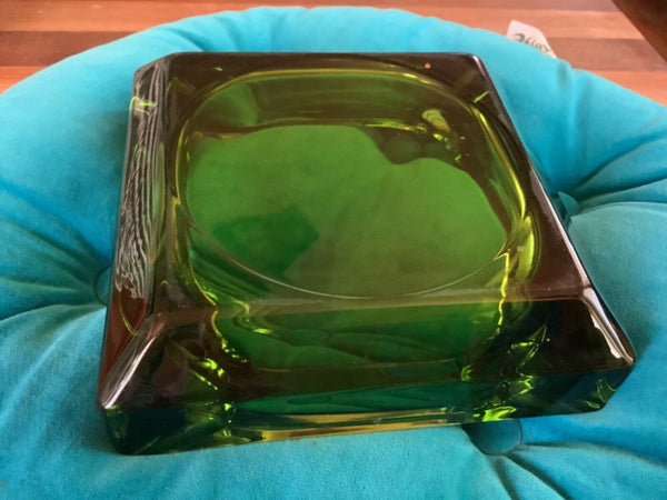 Vtg  BIG chunky Mid Century Modern GREEN SQUARE Glass Cigar Ashtray 6"x 6" x 2”