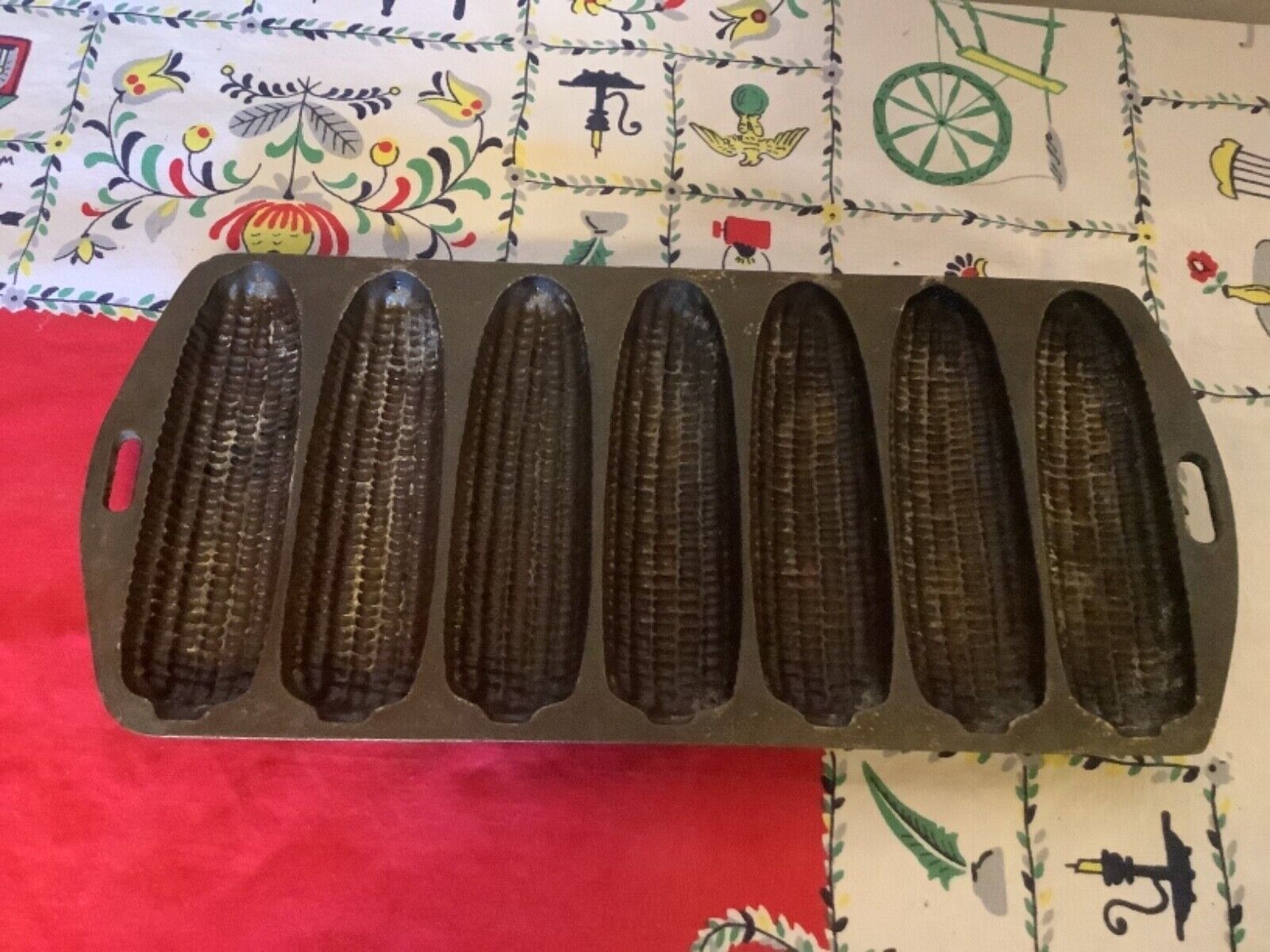 Antique Cast Iron Corn Bread Pan, 7 Corn Cob Baking Mold 