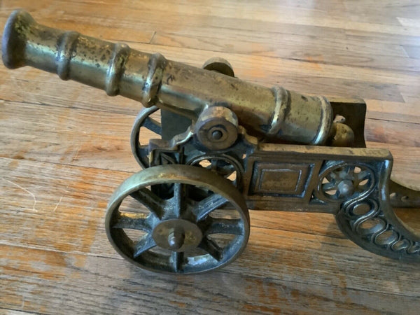 VTG antique Cannon Cast Iron  Brass Miniature Replica