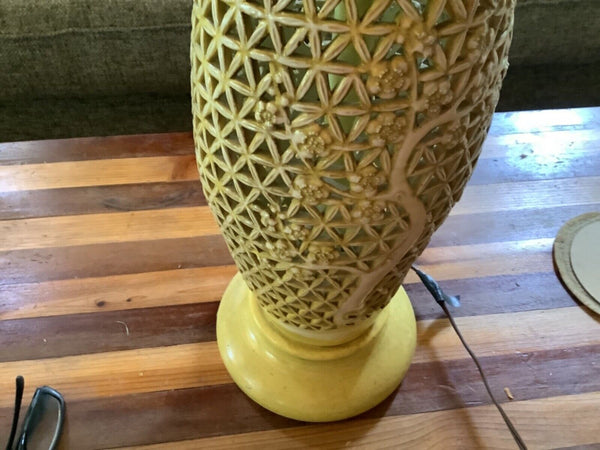 Vtg Oriental Asian yellow Metal Urn table Lamp Tree design