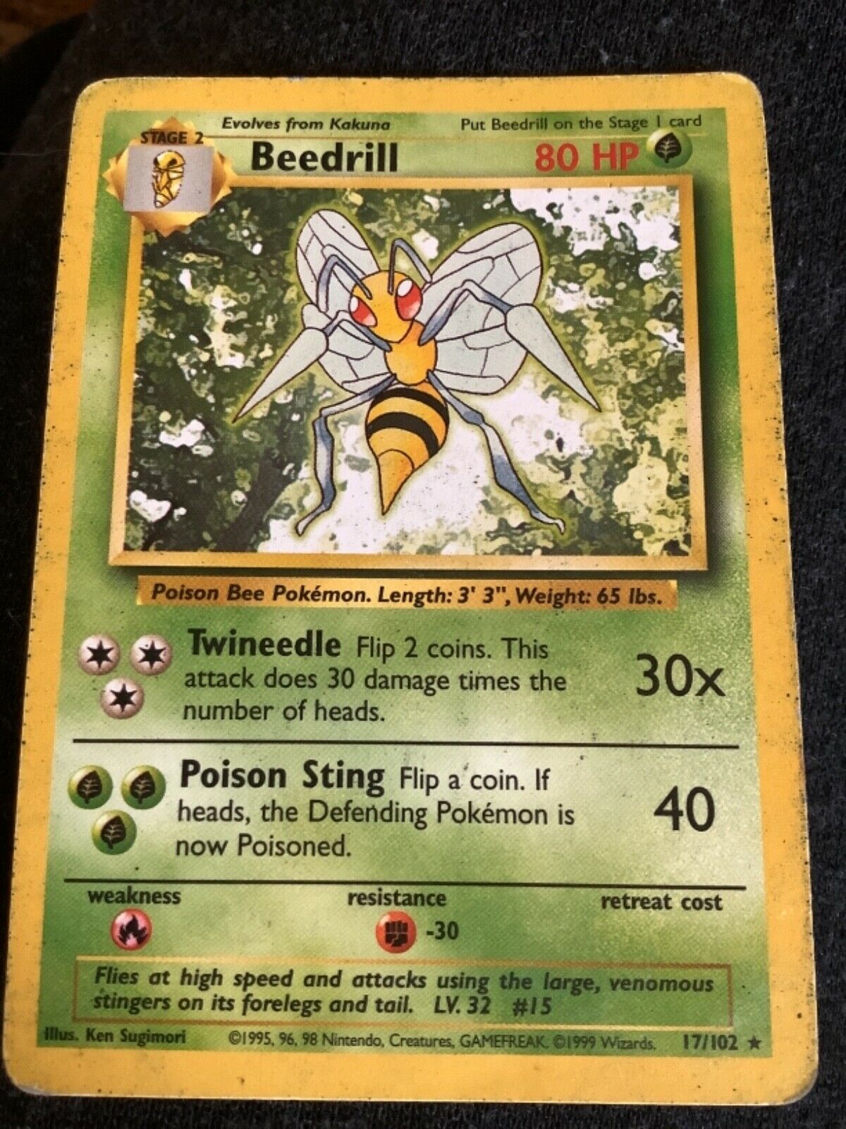 Beedrill 17/102 - NM Non Holo Rare - Vintage WotC English Base Set Pokemon Card