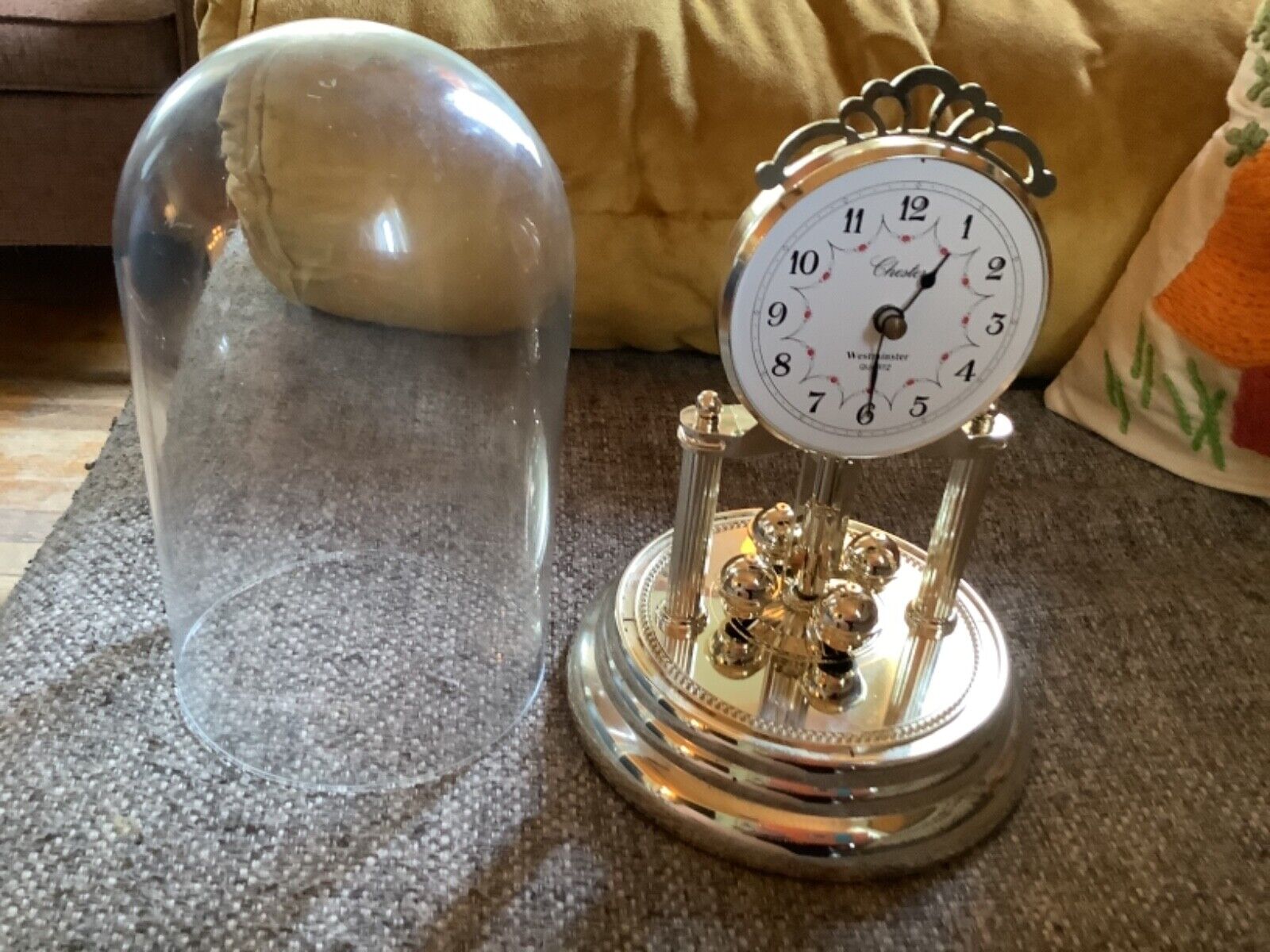 Outlet Vintage Clock With Glass Dome