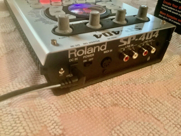 Roland SP-404 Portable Power Sampler with box looks new