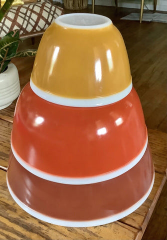 PYREX Mixing  Nesting  Bowl Set mod century vintage glass Americana fall harvest