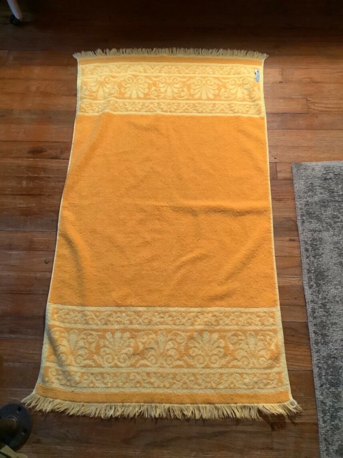 1970's Mid century Fieldcrest 44" Bath Towel Orange Gold Yellow