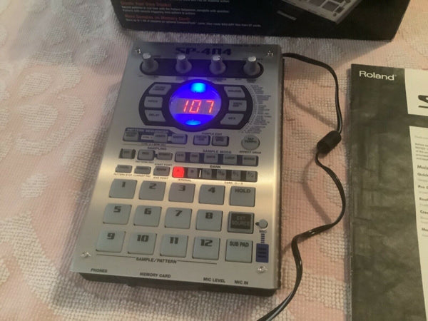 Roland SP-404 Portable Power Sampler with box looks new