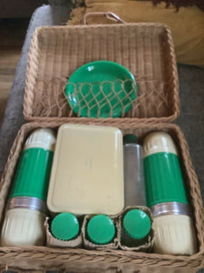 VINTAGE MID CENTURY  WICKER PICNIC BASKET SET thermos dishes freezheat