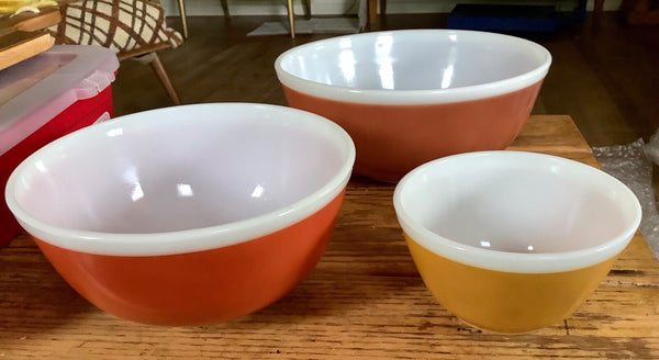 PYREX Mixing  Nesting  Bowl Set mod century vintage glass Americana fall harvest