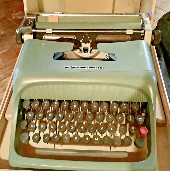 Vintage Olivetti Underwood Studio 44 Typewriter w/ Case, Papers & Cover