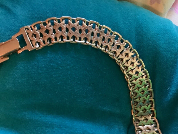 Vintage Monet Gold Tone Choker Necklace 16.5"