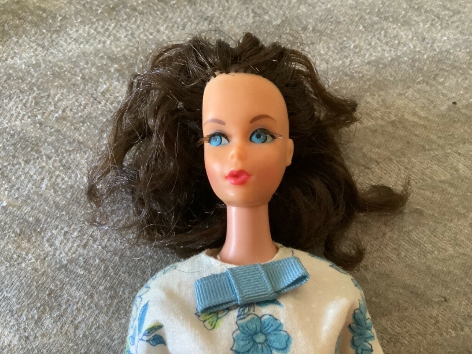 その他 JOIE DE VIVRE Barbie Doll Mattel Inc Lot of 6, 1966 Barbies, Radio and Clothes SKU