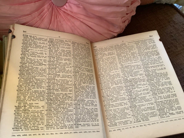 1909 Gazetteer Atlas of the World Comprehensive self-Pronouncing Dictionary