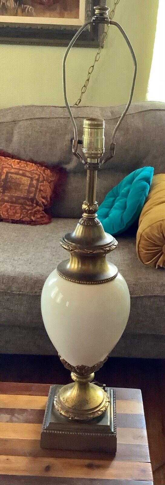 Vintage Stiffel Ostrich Egg Porcelain and Brass table desk Lamp