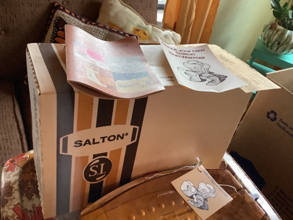 Vintage Salton Hotray Automatic Bun Warmer WB-5 Paisley Cloth Cover MCM- NOS