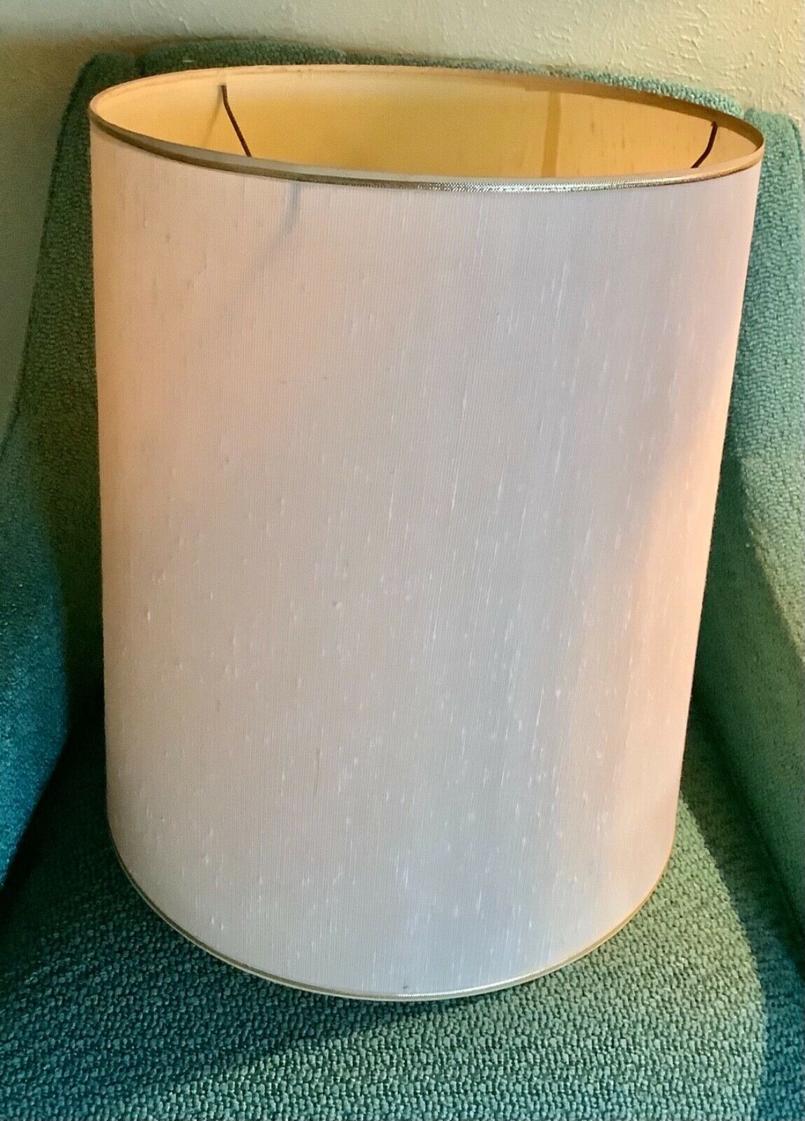 Vintage Barrel table Lamp Shade Gold Trim Nubby Mid Century modern retro mcm