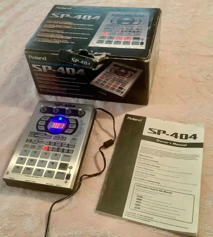 Roland SP-404 Portable Power Sampler with box looks new