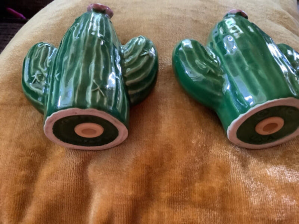 Vintage Treasure Craft Ceramic Green Salt Pepper shakers cactus