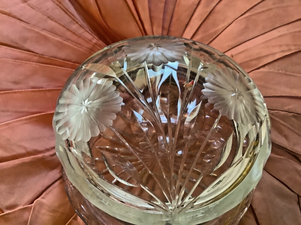 Vtg Glass etched Crystal Gold Hinged Lid Dresser Vanity jewelry Box Floral round